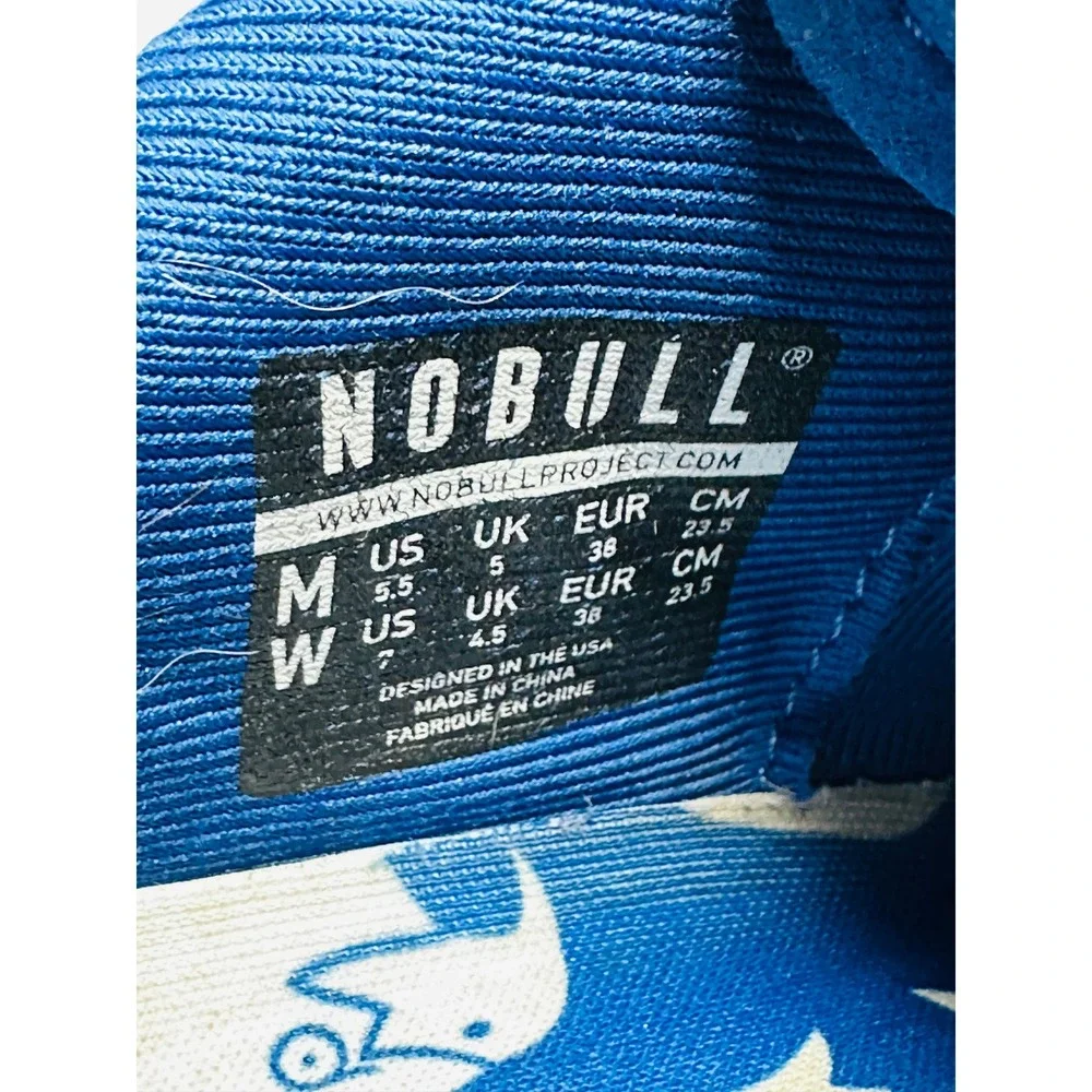 NOBULL Blue Star-Pattern Sneakers with Red Laces - Picture 4 of 15